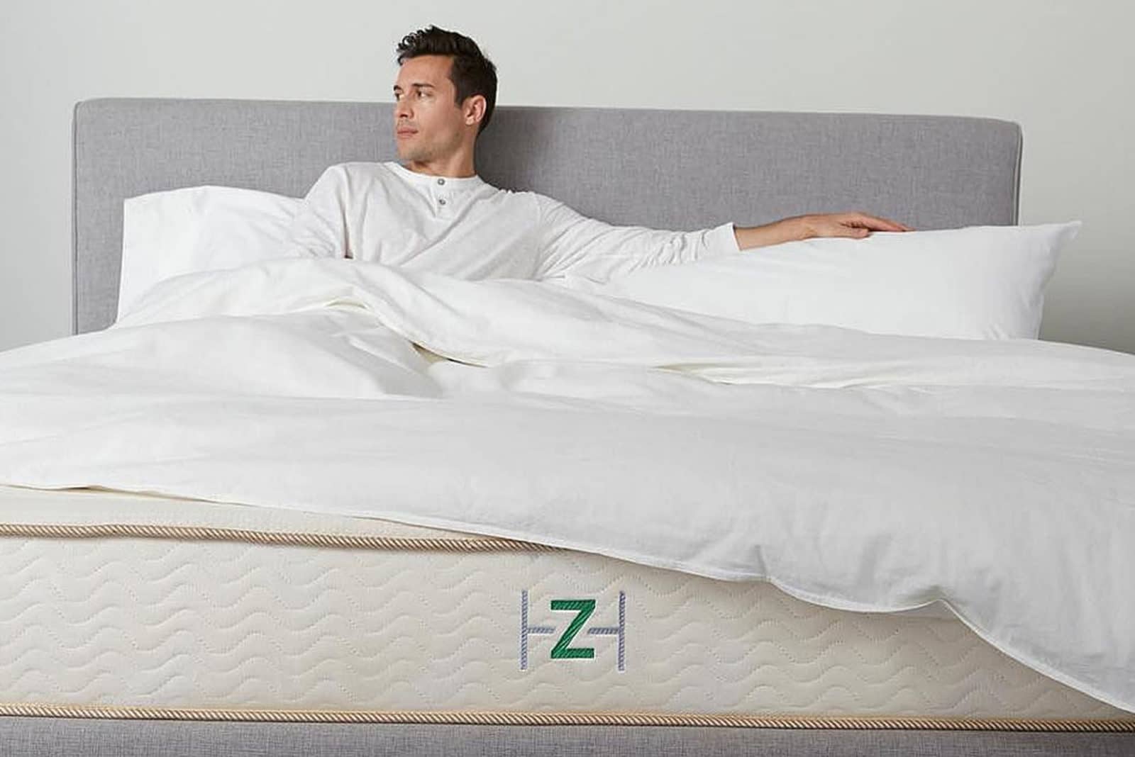 man resting in his Zenhaven bed
